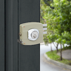 Cerradura de Sobreponer 101 Triple Derecha · Cilindro Suelto · Beige