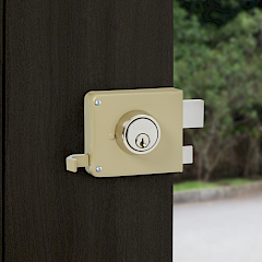 Cerradura de Sobreponer 166 Derecha · Beige