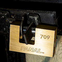 Candado Anticizalla Cuello Corto Exterior Latón