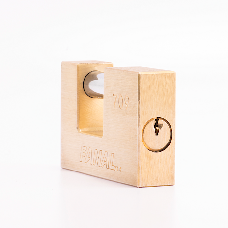 Candado Anticizalla Cuello Corto Exterior Latón