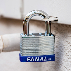 Candado Laminado Cuello Corto Exterior Laminado